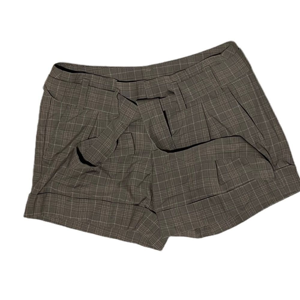 Banana Republic cuffed shorts